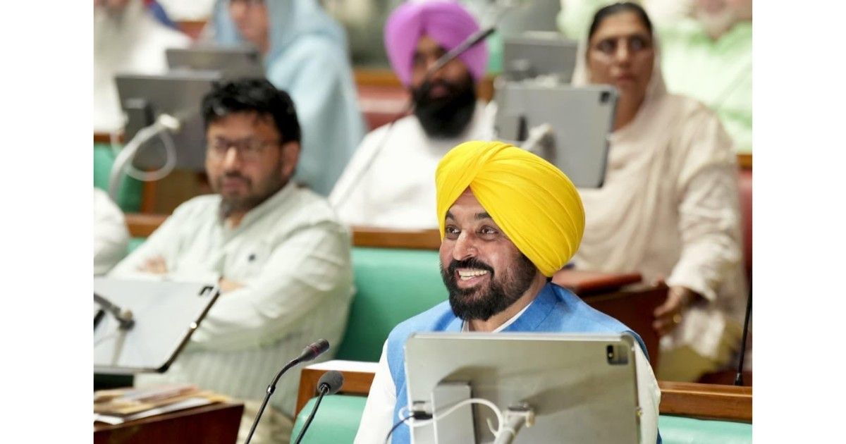 Bhagwant Mann addressing Punjab Assembly during confidence vote session in Chandigarh