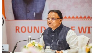 Odisha CM Mohan Charan Majhi interacting with industry leaders at Investors Meet Roadshow in Ahmedabad