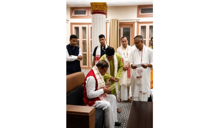 Assam Chief Minister Himanta Biswa Sarma addressing devotees during his visit to Batadrava Than in Nagaon district